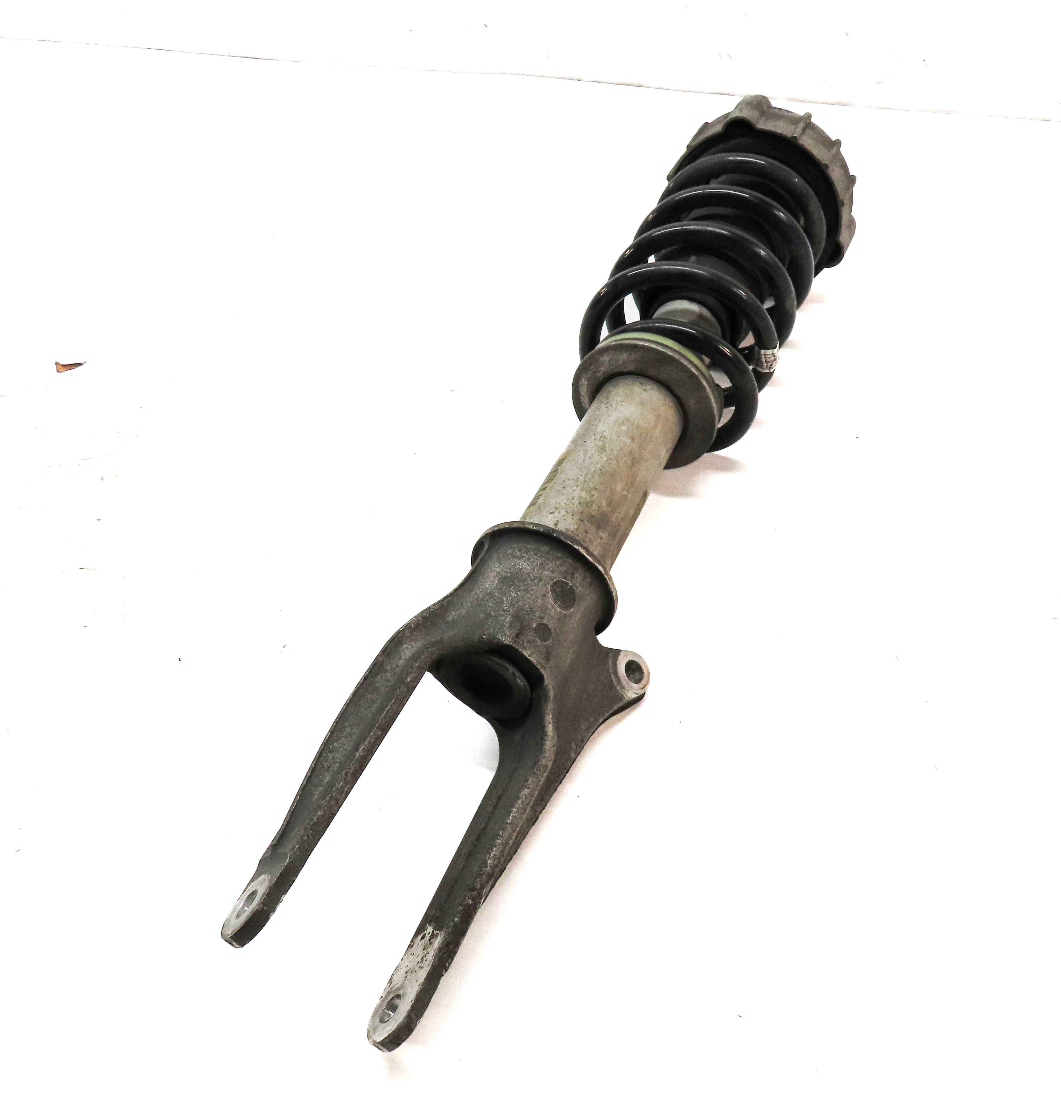 2010-2016 PORSCHE PANAMERA (970 G1) RIGHT FRONT PASSENGER SUSPENSION SHOCK STRUT — exact item pictured